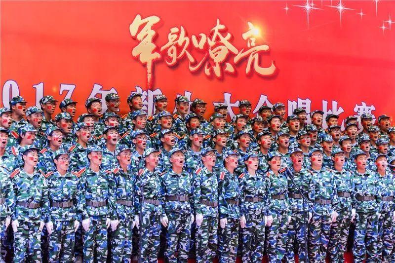 为什么我单独带两岁的儿子出门还有人跟我搭讪？游戏画面